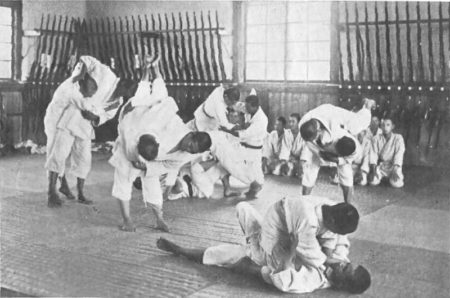 Japani-Jujitsu maatalouteen-koulu